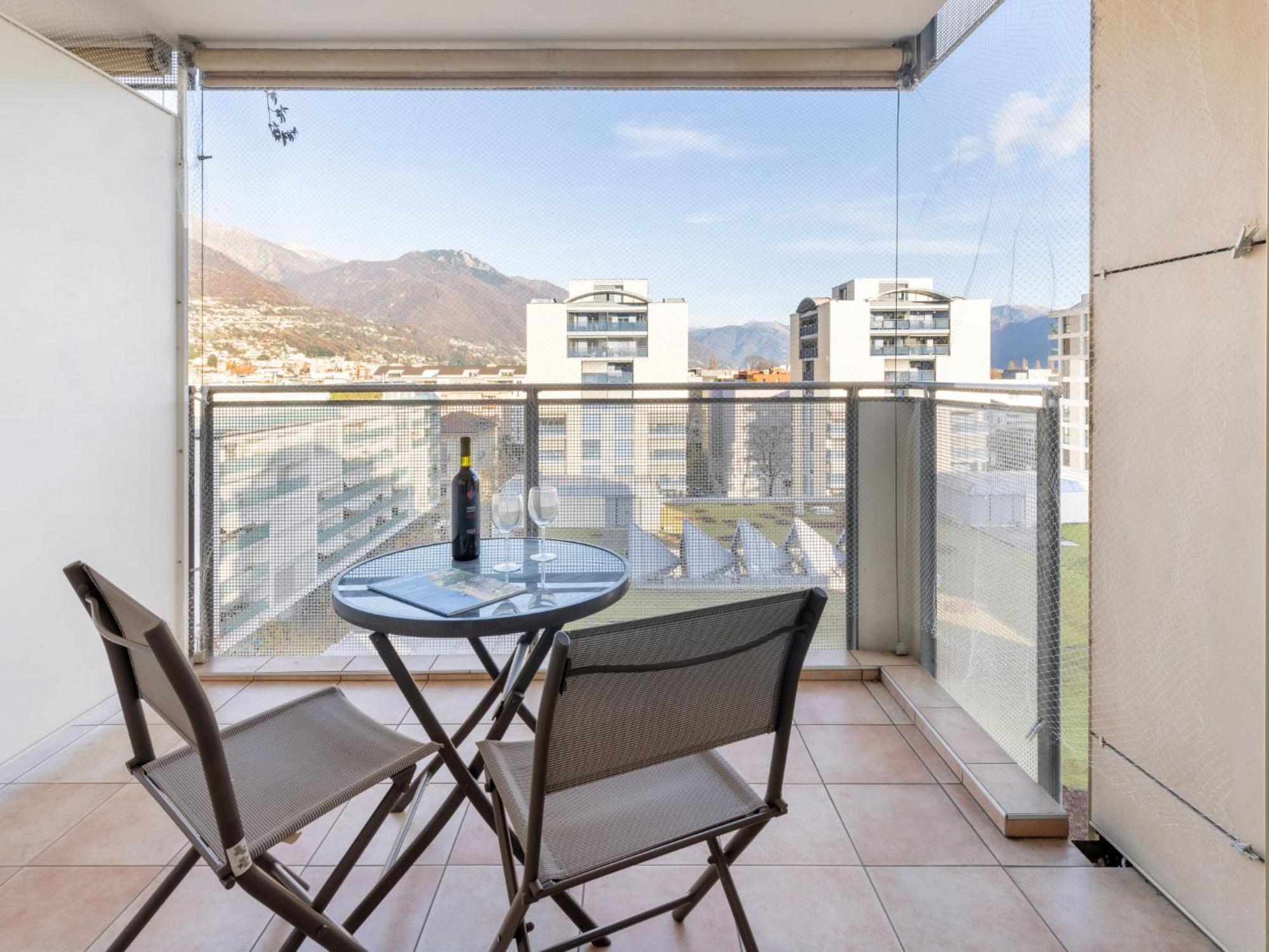 Apartment Torre Tessuti Apt-City Stay By Interhome Locarno Exterior photo